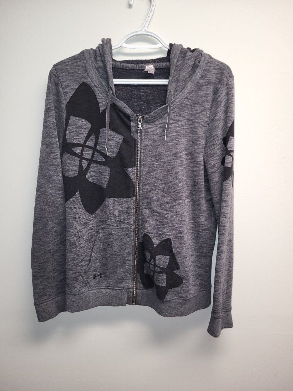 Under Armour Women’s Gray Full Zip Hoodie Snowflake Graphic Sweater Small
